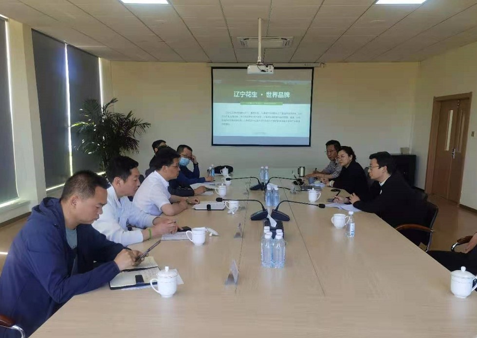 葫蘆島市委常委、副市長(zhǎng)張明謙蒞臨遼寧花生集團(tuán)考察指導(dǎo)(圖2)